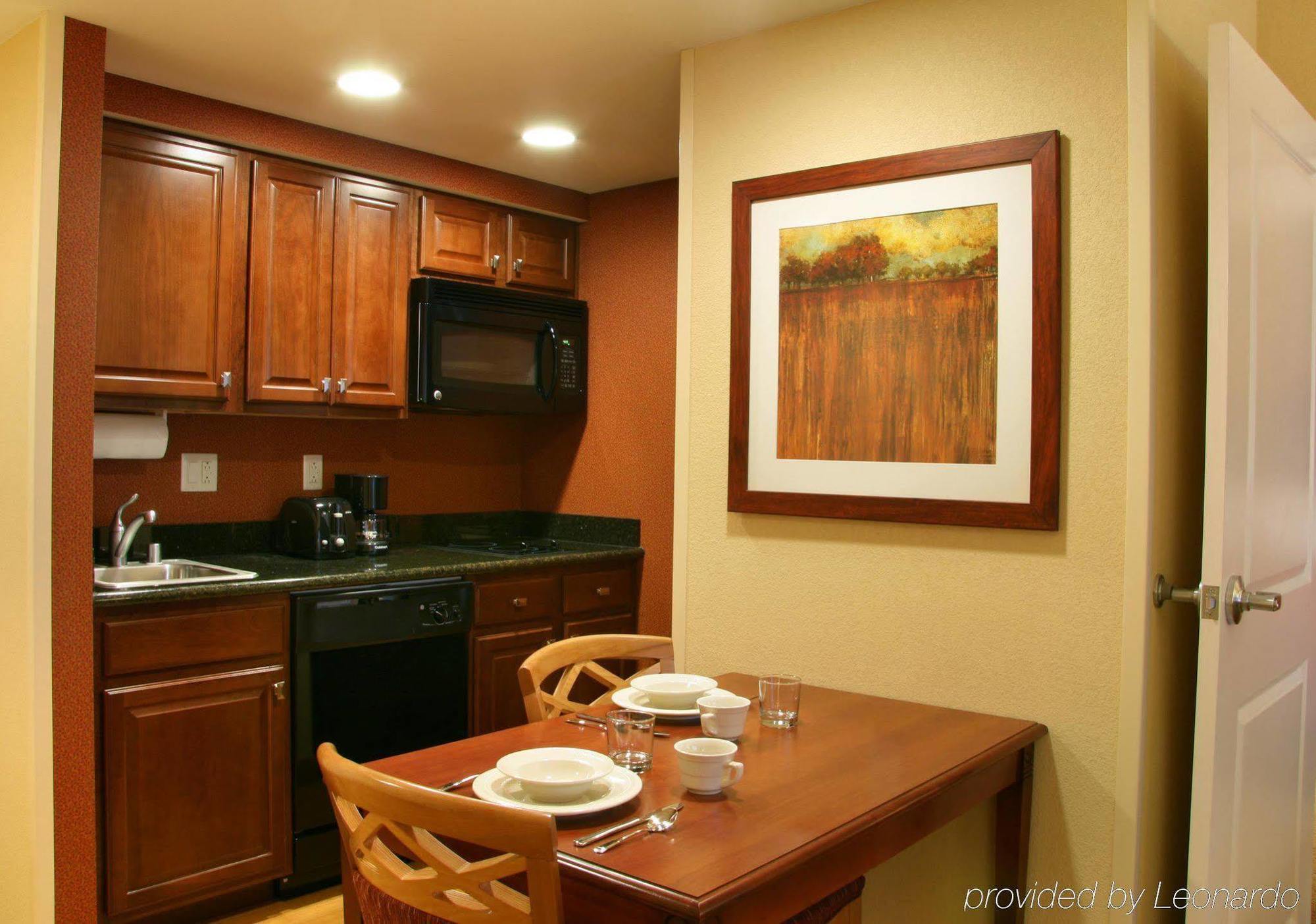 Homewood Suites By Hilton Madison West Chambre photo